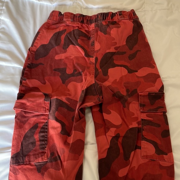 Hollister camo pants - Picture 3 of 4